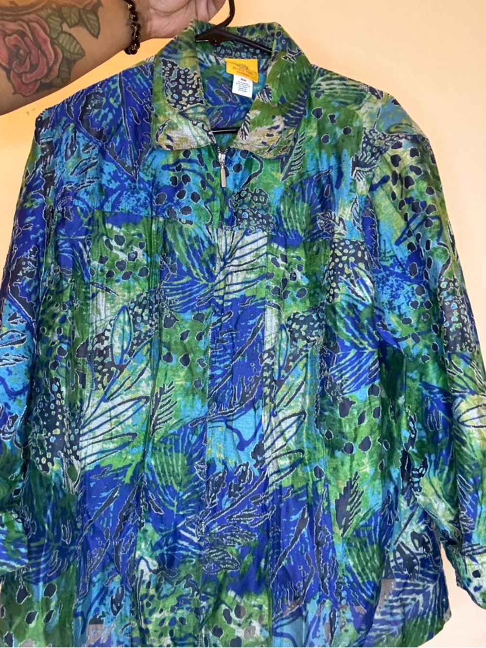 Men's Blue-Green Printed Button-Up Shirt